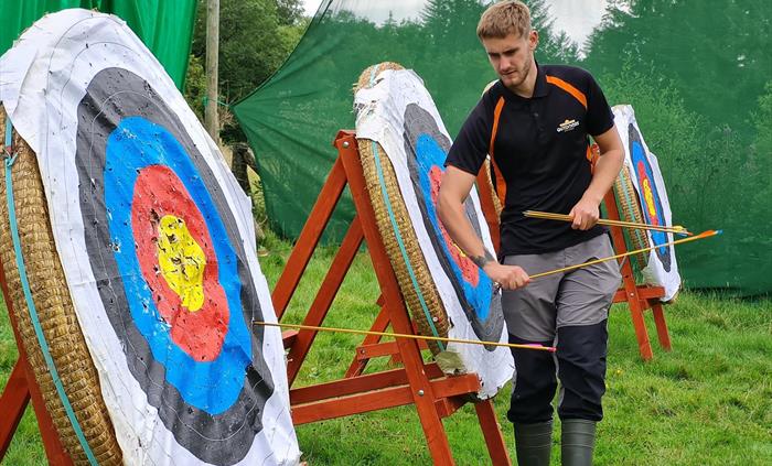 Parkwood Outdoors Dolygaer - Archery lessons for all ages and abilities
